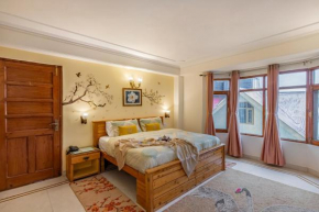 Alaya Stays 5 BHK with Hill View - Meridian Oak